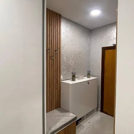 Apartment 07