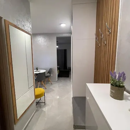 07 Apartment