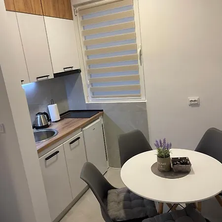 Apartment 07